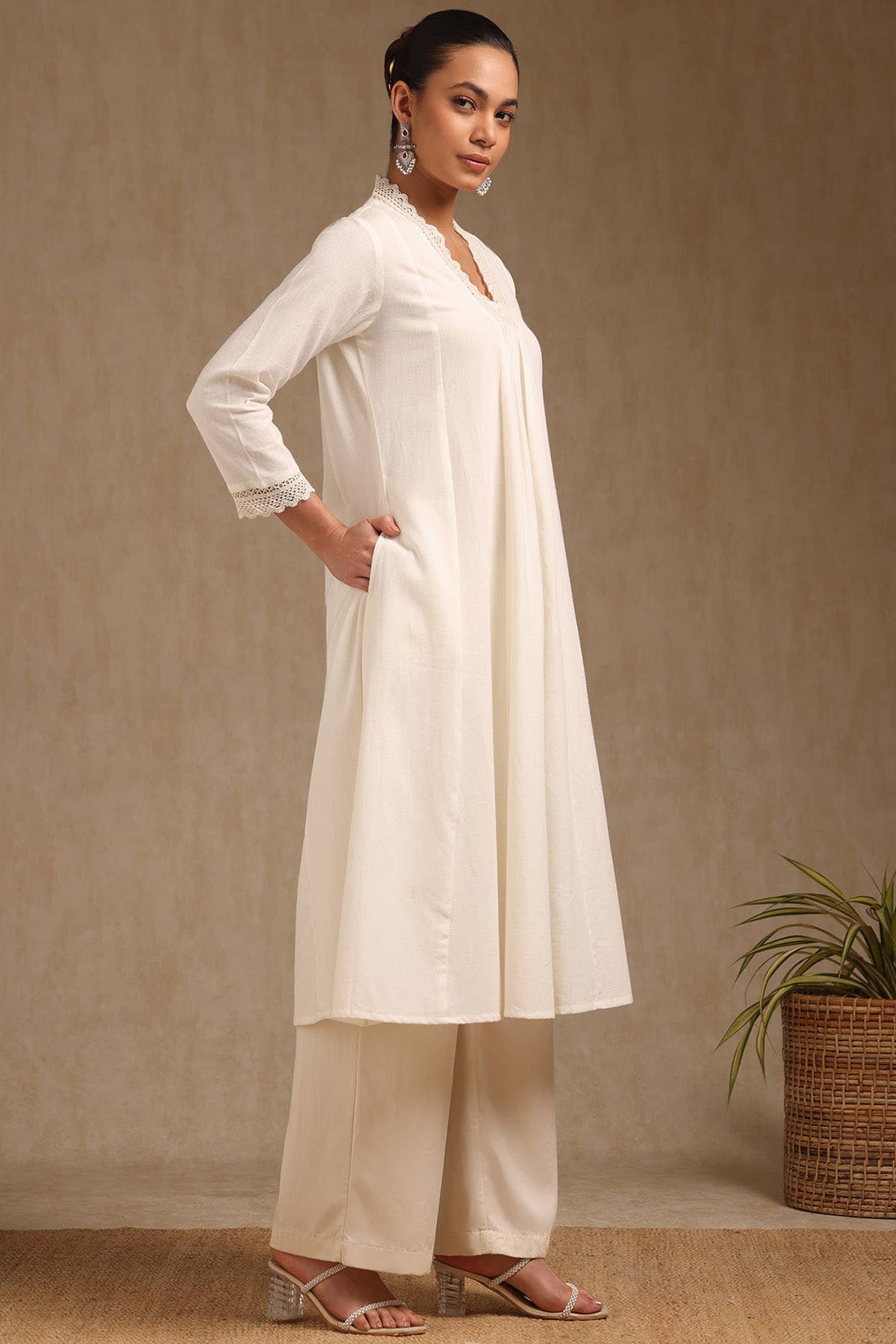 Off White Cotton Solid V-Neck Lace Inserts A-Line Kurta With Front Pleats - Image 3